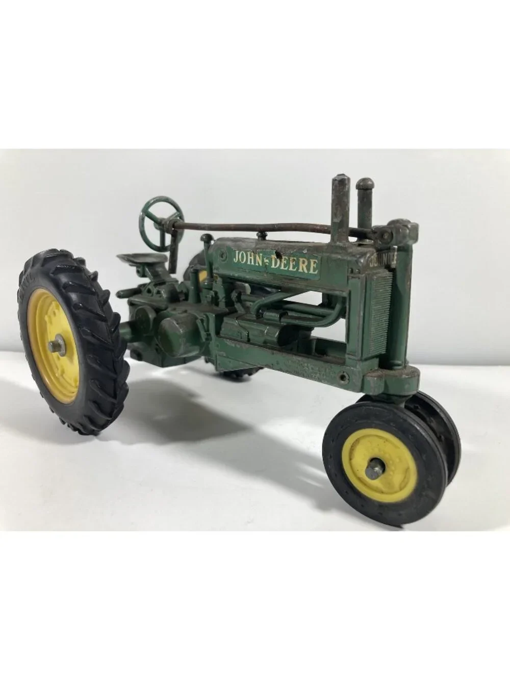 Ertl John Deere 1934 Model-A Tractor Narrow Front 1:16 Diecast Heavy Wear